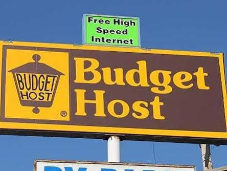 Golden Wheat Budget Host Inn Junction Stadt Exterior foto